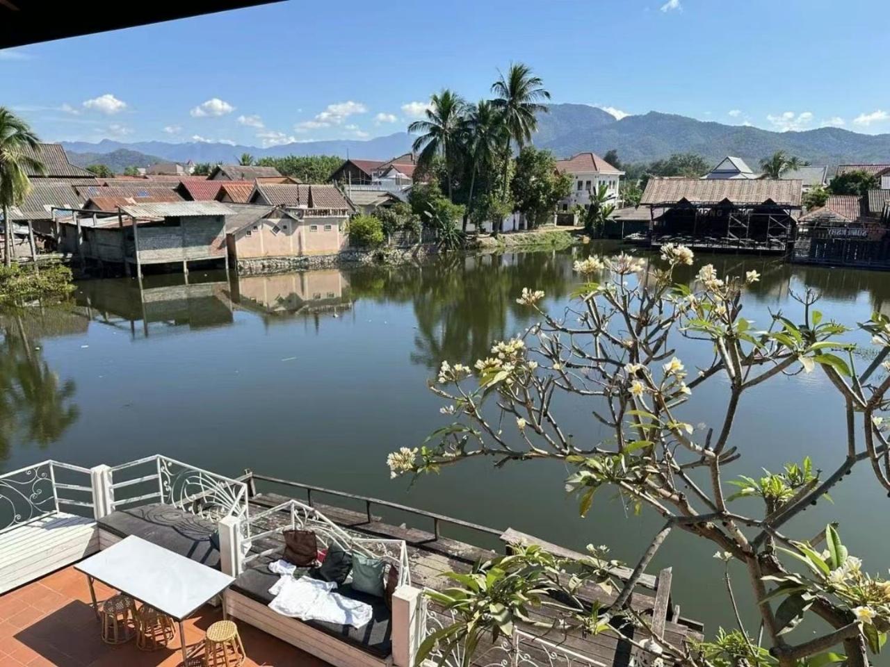 Alana Luang Prabang Hotel Kültér fotó